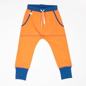 Organic Cotton 4-piece bundle. 4-5 years old. Long/s t-shirt, 2 pants & pjs set